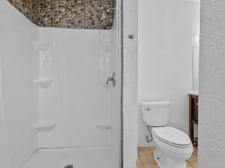 146 Stapleton St — Photo 8