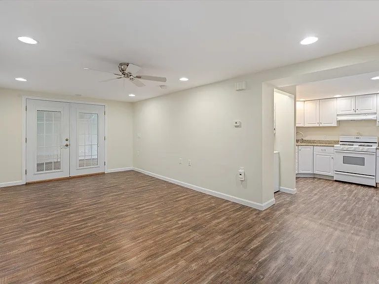 387 Main St #1 — Photo 12