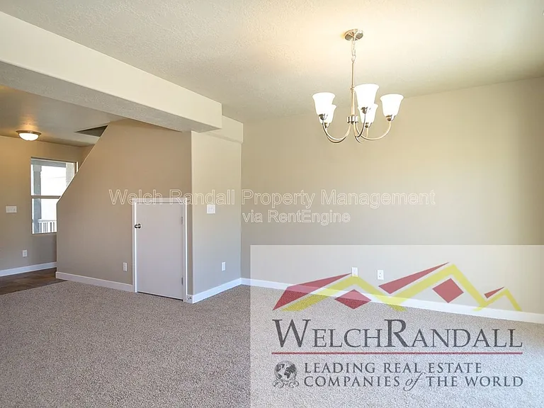 2433 Wellington Ave — Photo 9
