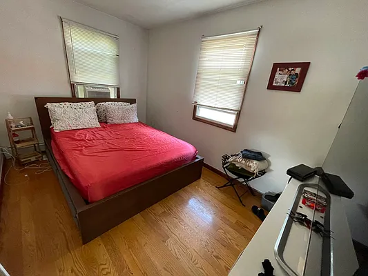 Rented by Voro, LLC | media 4