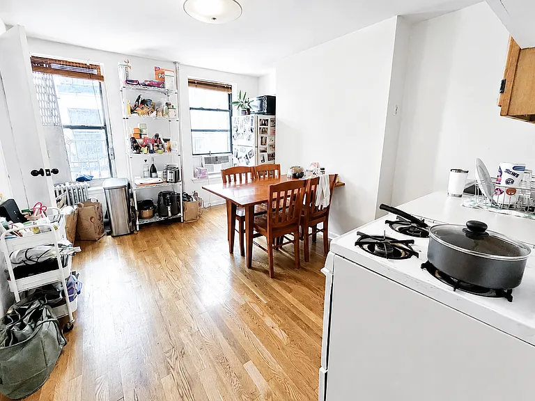 434 E 11th St #3RB — Photo 4