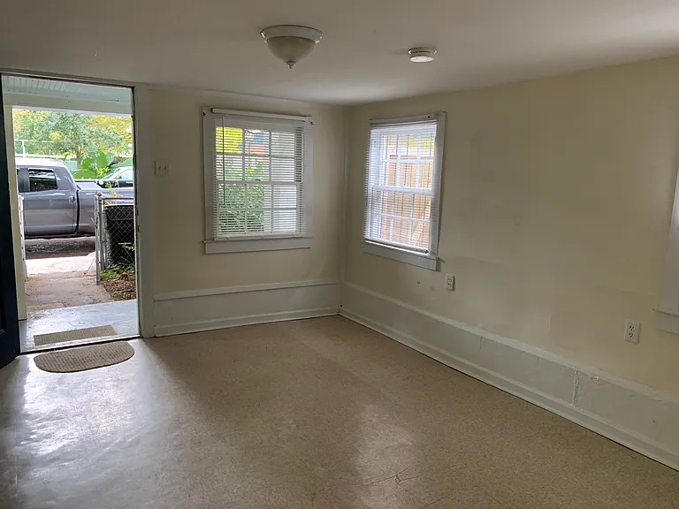 2225 Dauphine St #B — Photo 14