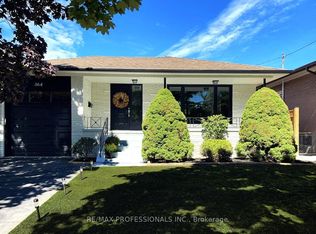 364 Rathburn Rd, Toronto, ON M9B2M1