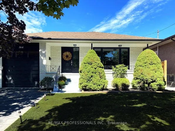 364 Rathburn Rd, Toronto, ON M9B 2M1