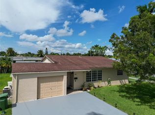 611 NW 16th St, Homestead, FL 33030