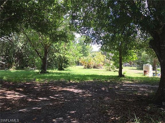2nd image of 1034 Hobble Ln