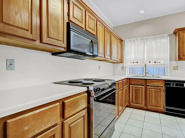 1814 Caversham Pass Ln — Photo 10