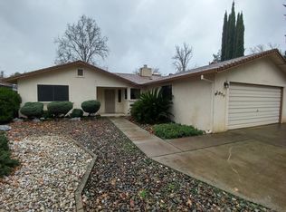 1077 Woodside Meadows Rd, Redding, CA 96002