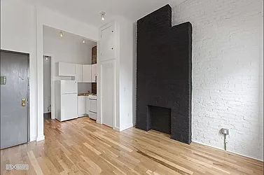 Rented by Nolita Group
