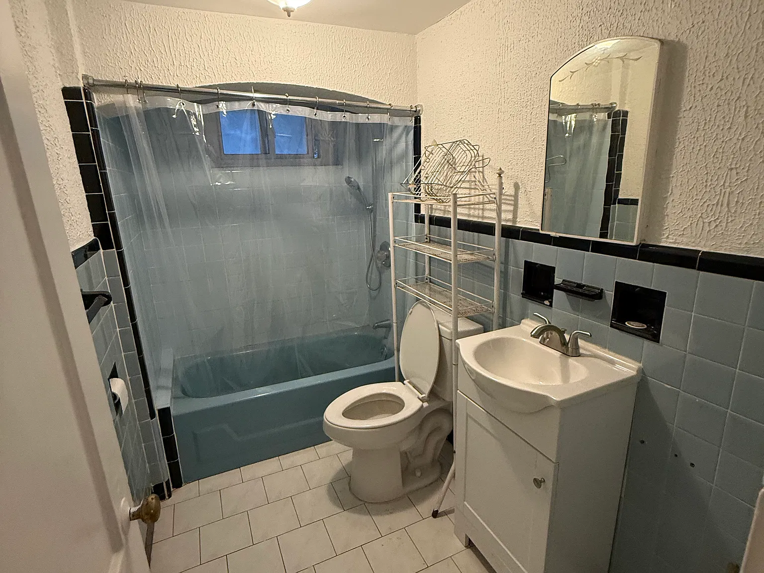 1 bed, 600 sqft, $2,700 — Photo 2