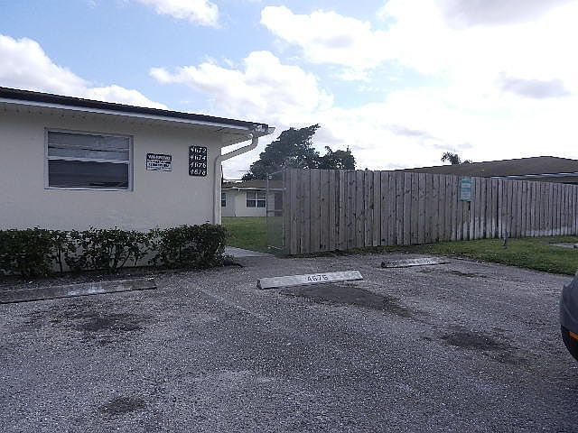 2nd image of 4674 Myla Ln #4674
