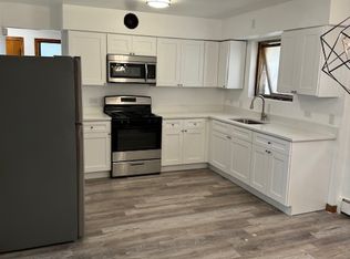 1911 S Harlem Ave APT 1F, Berwyn, IL 60402