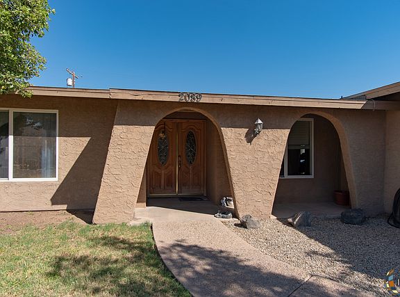 4th image of 2089 Murray Dr