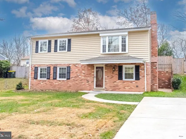 13715 Smallwood Ct, Chantilly, VA 20151