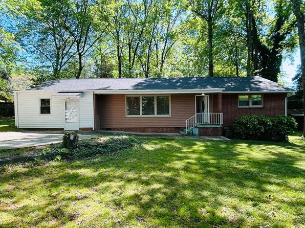 2100 Wingate St, Greensboro, NC 27408