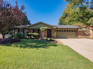 2516 S Fielder Rd, Arlington, TX 76015