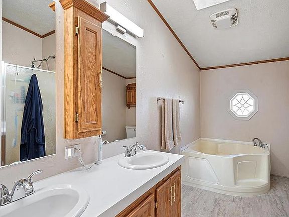 5th image of 1037 Mallard Ln