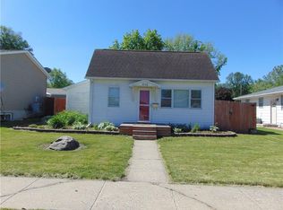 315 W State St, Colfax, IA 50054