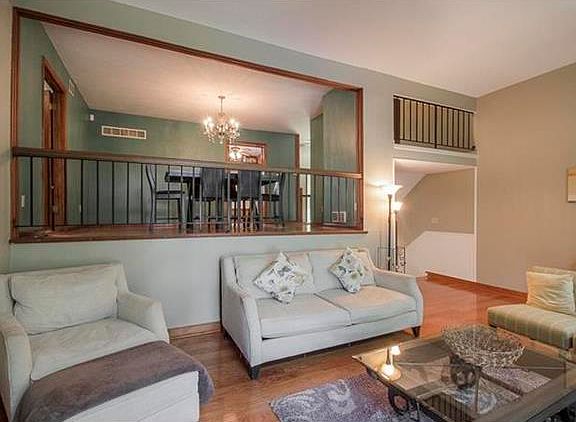 5th image of 10219 Cedarbrooke Ln