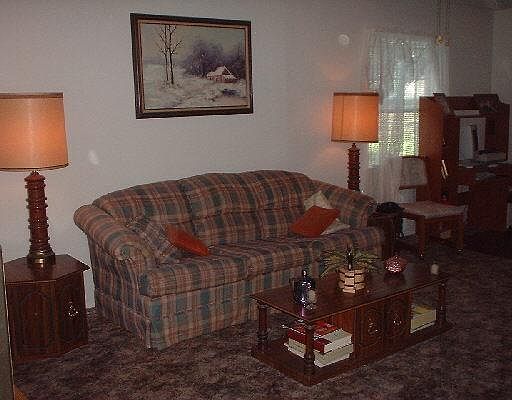 2nd image of 5803 CASTLE YARD DR