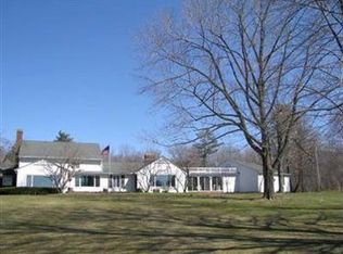 13599 County Line Rd, Chagrin Falls, OH 44022