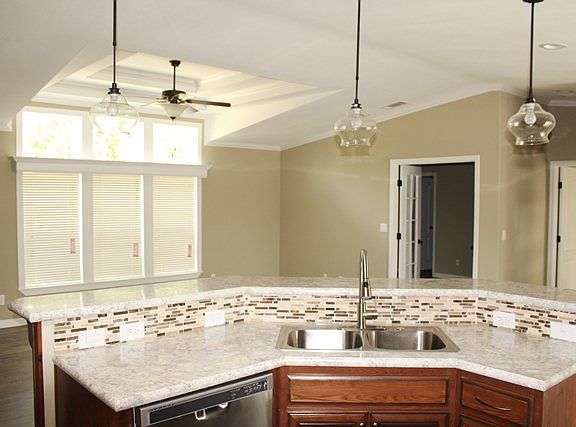 2nd image of 42 Quiche Ct