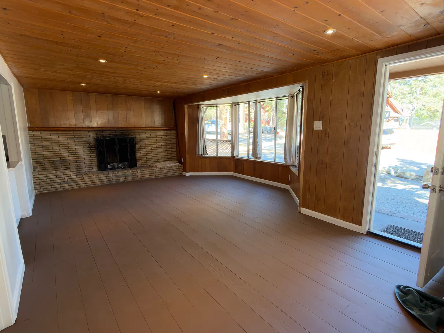 25055 Marion Ridge Dr — Photo 2