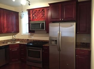 902 W Winona St APT 1S, Chicago, IL