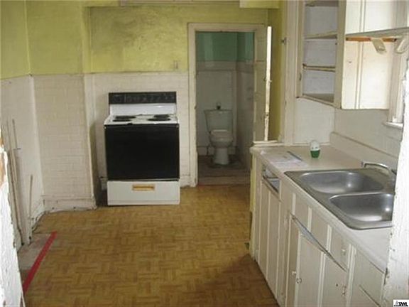 2nd image of 2503 Central Ave
