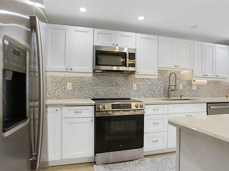 3430 Galt Ocean Dr #802 — Photo 20