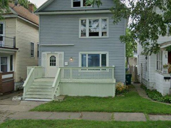 2027 Woodlawn Ave #2