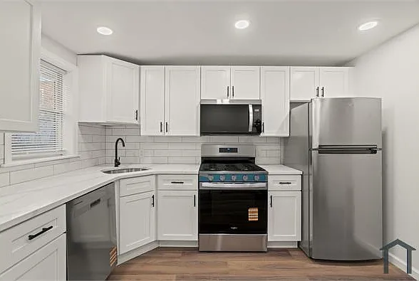 5411 Delancey St — Photo 3