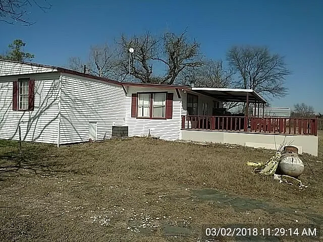 1298 Ross Ln — Photo 2
