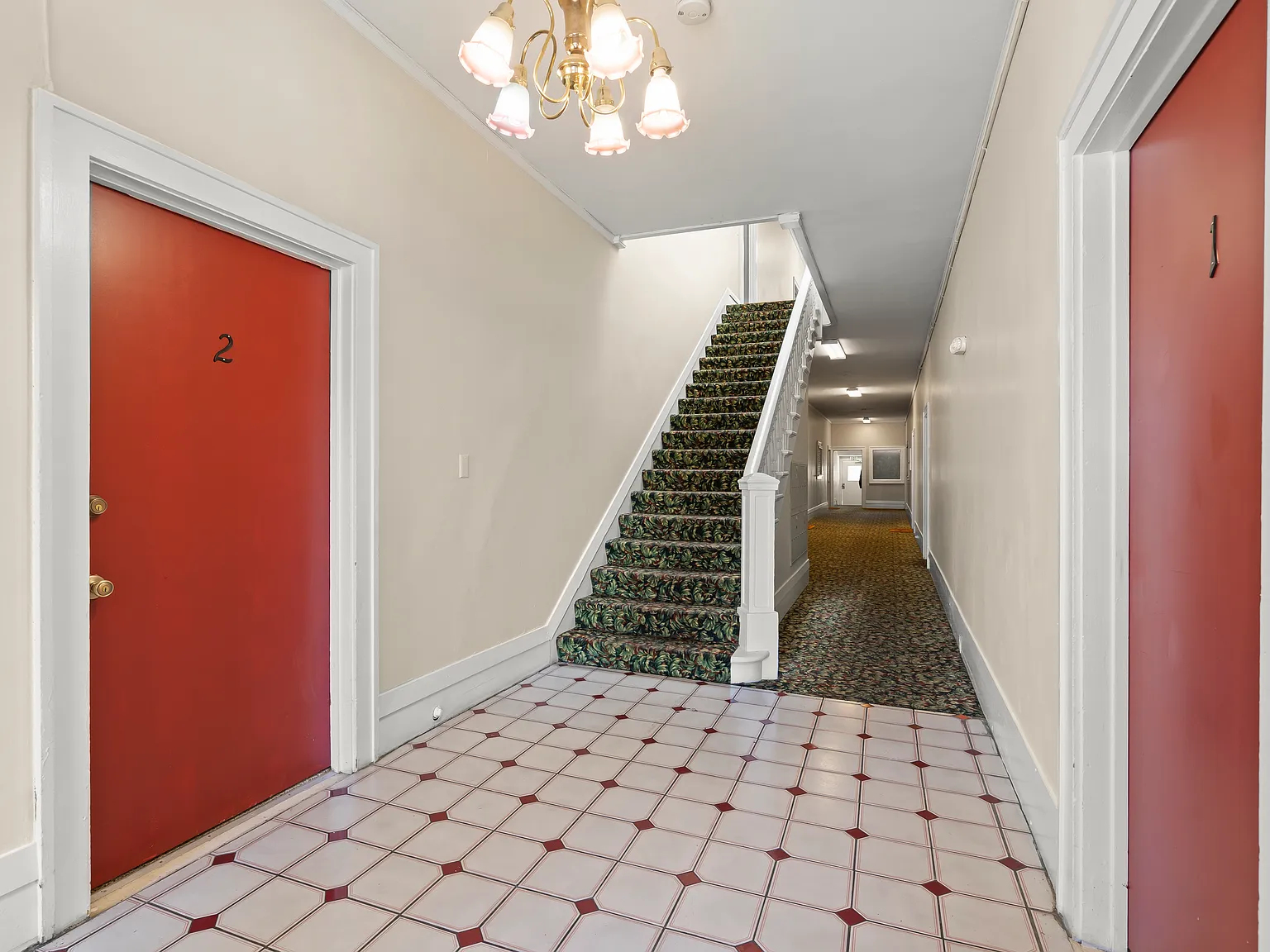 1 bed, 600 sqft, $2,400 — Photo 2