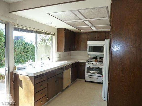 2nd image of 1274 Uppingham Dr