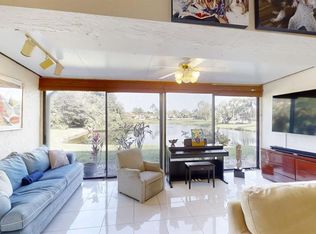 8460 Casa Del Lago #E, Boca Raton, FL 33433