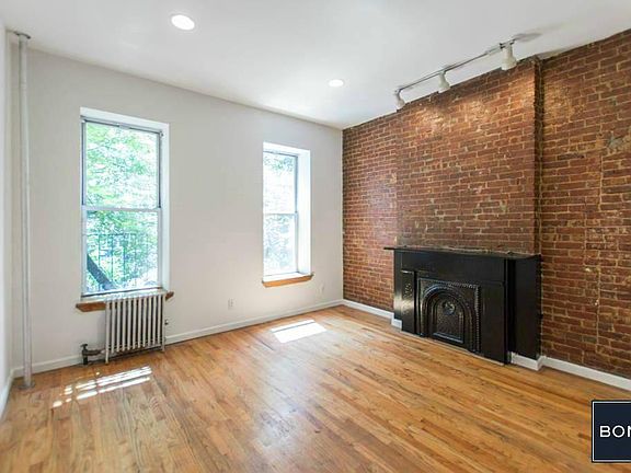 3rd image of 1437 1st Ave APT 4RS