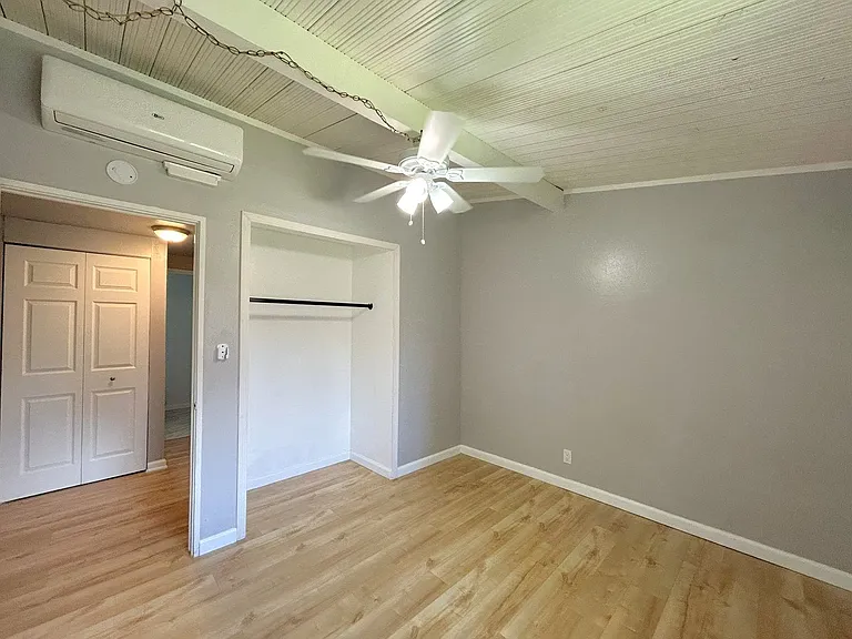 948 Barbra Ln — Photo 21