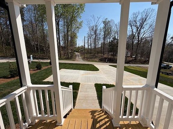 3rd image of 296 Forest Lake Rd