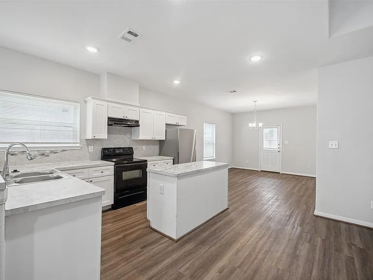9018 Everglade Dr #A — Photo 6