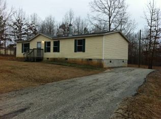 1364 N Hicks Rd, Toccoa, GA 30577