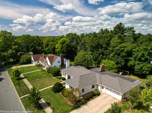 343 E Maple St, Fremont, MI 49412