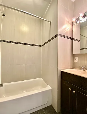 Rented by Corcoran | media 27