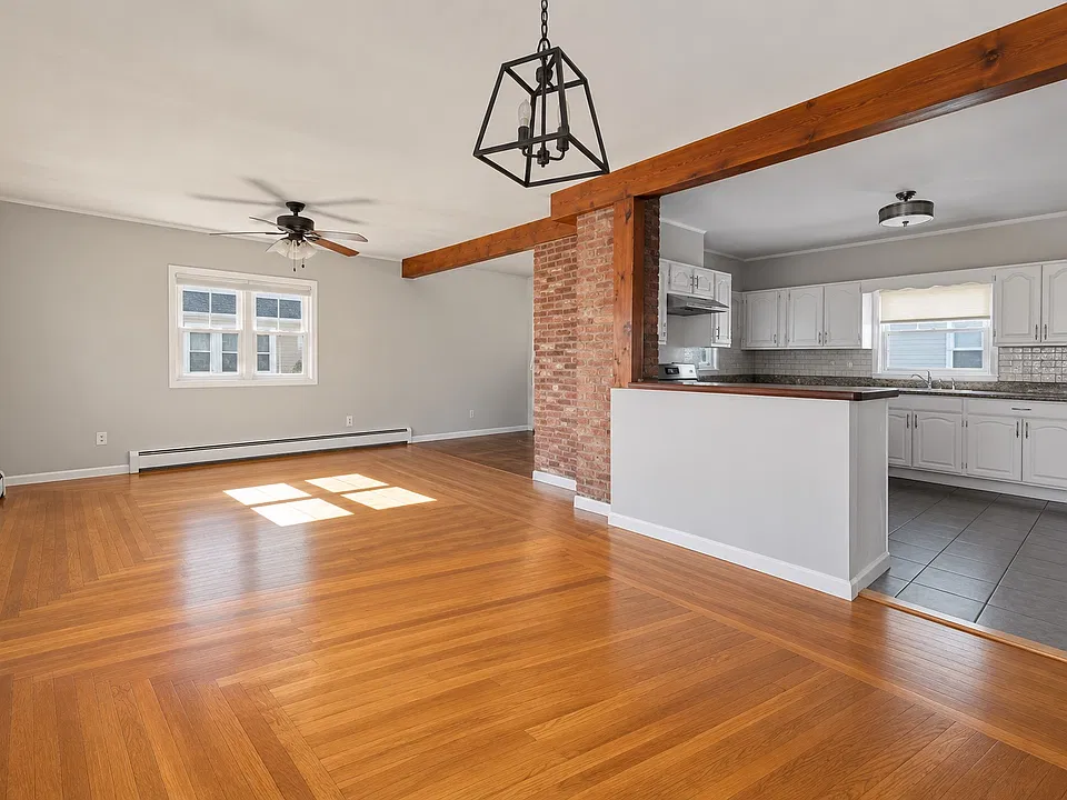 13-15 Heath St #2