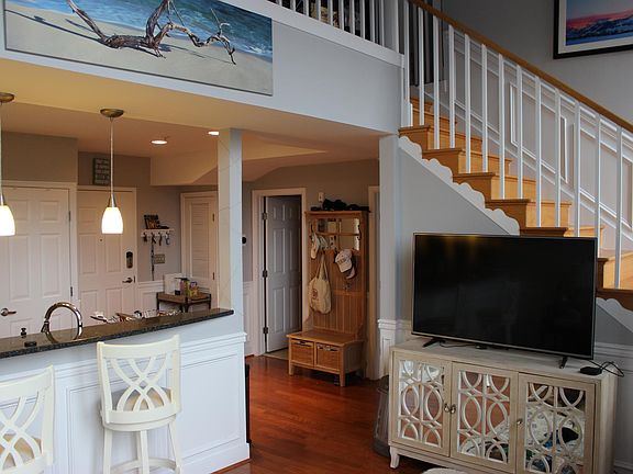Kitchen and living room
