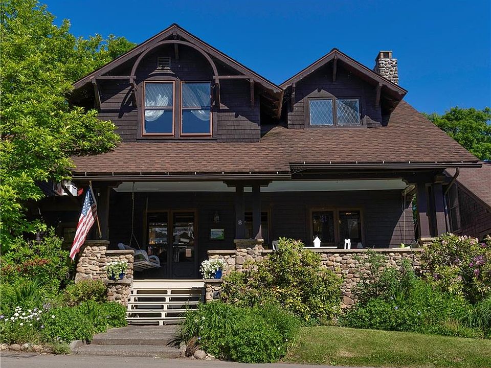 1st image of 8 Hurst Ave