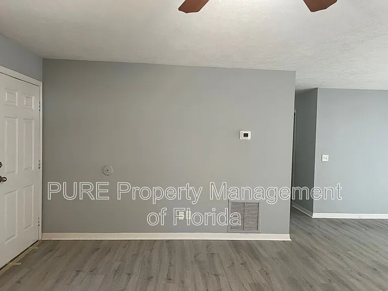 3150 SE 7th St — Photo 10