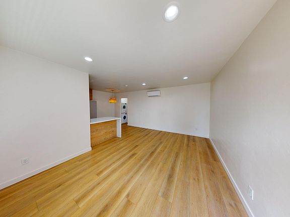 4th image of 3981 Oregon St APT 2