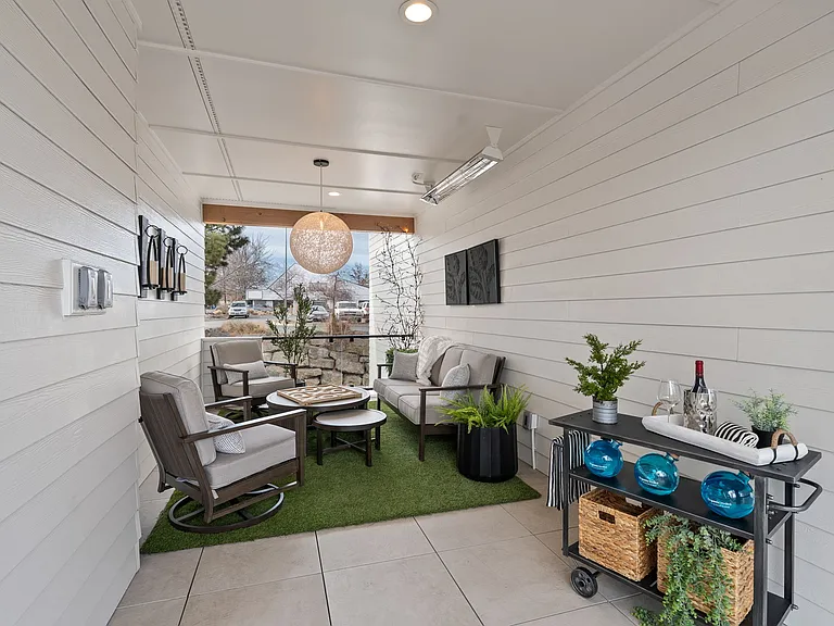 330 NE Quimby Ave #1 — Photo 29