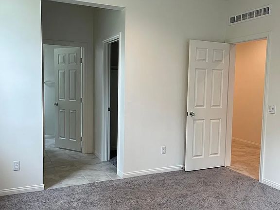 3rd image of 2104 Lacy Crossing Dr